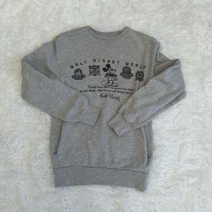 Walt Disney Sweatshirt small